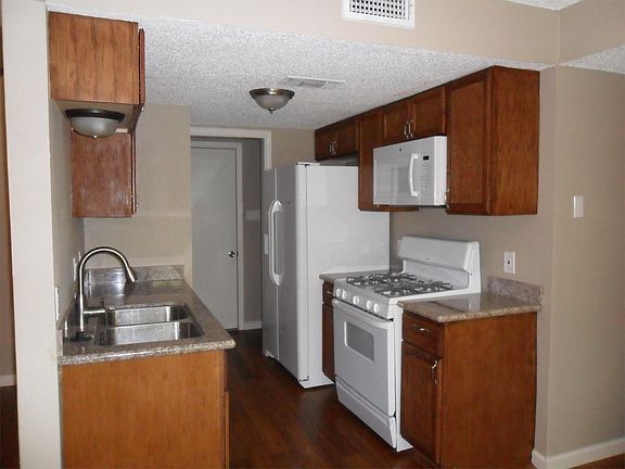5th image of 7429 Onion Creek Dr