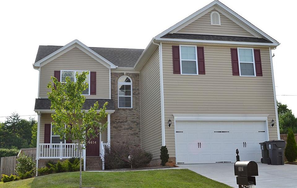 The Burlington is a 4 bedroom two story home built by Keystone Homes