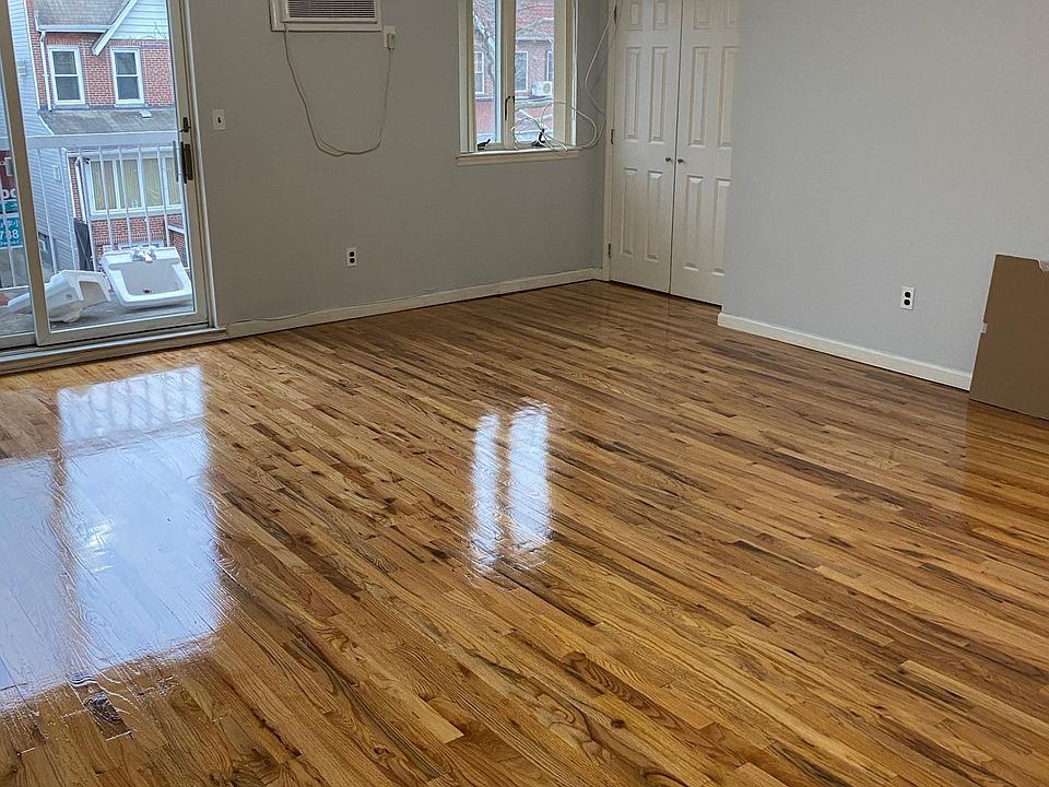 1st image of 130 Bay 7th St #2