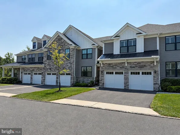 14 Monmouth Rd, Warren, NJ 07059