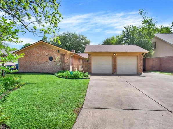 212 Pecan Drive, League City, TX 77573