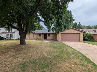 1514 N 10th Ave, Durant, OK 74701