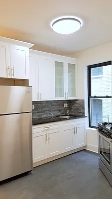 Rented by Uptown Flats LLC | media 20