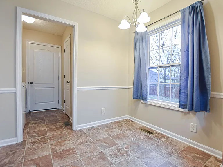 3414 Bradfield Dr — Photo 12