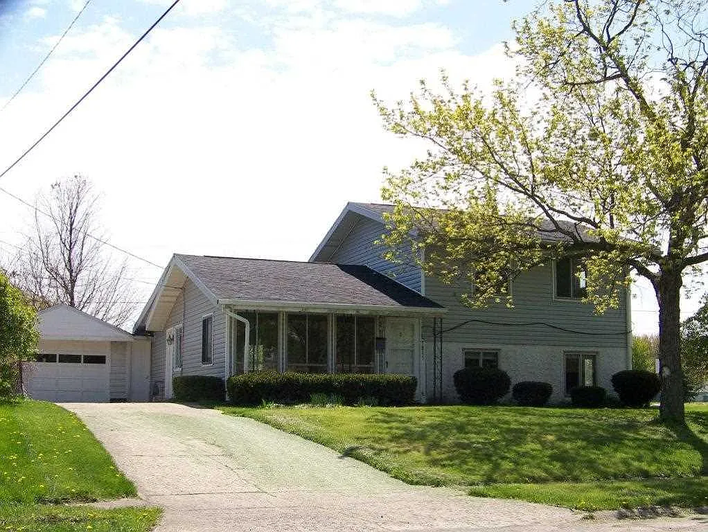 1811 W Guinivere Dr photo 1