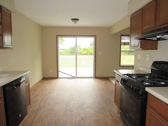3rd image of 510 Santolina Dr