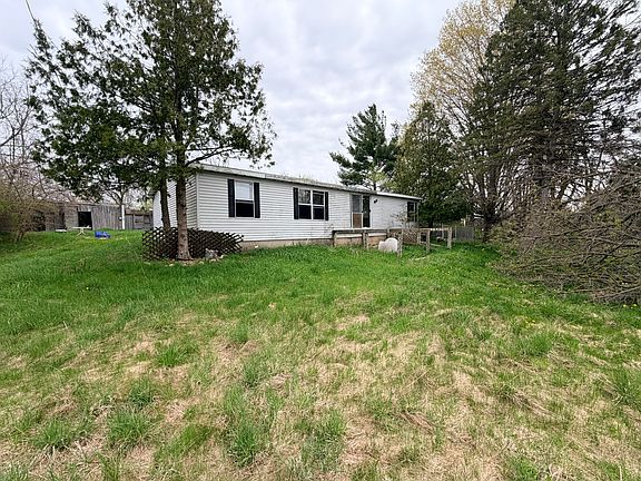 2nd image of 1734 E Wilson Rd