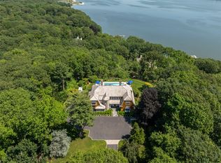 12 North Rd, Laurel Hollow, NY 11771