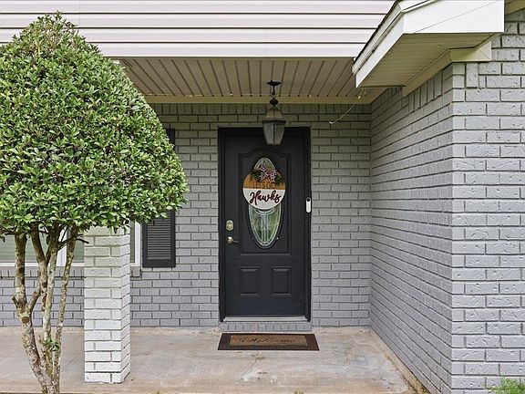 4th image of 7165 Carroll Ln