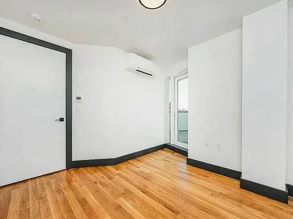 1334 Rogers Avenue 206 image 3 of 5