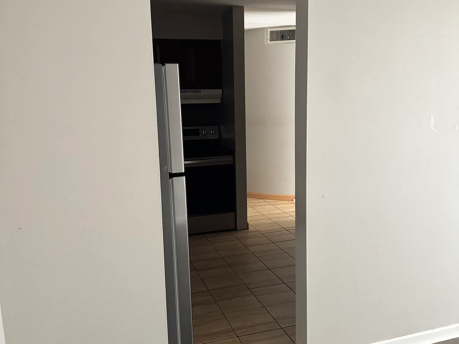 1 bed, 800 sqft, $1,550 — Photo 3