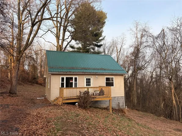 1213 Rabbit Hill Rd, Wellsburg, WV 26070