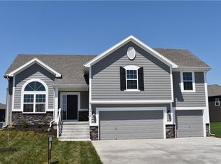 6111 NE 119th Ter, Kansas City, MO 64156