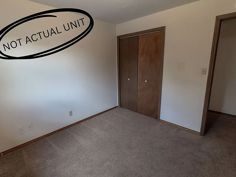 420 N East Park Ln — Photo 28