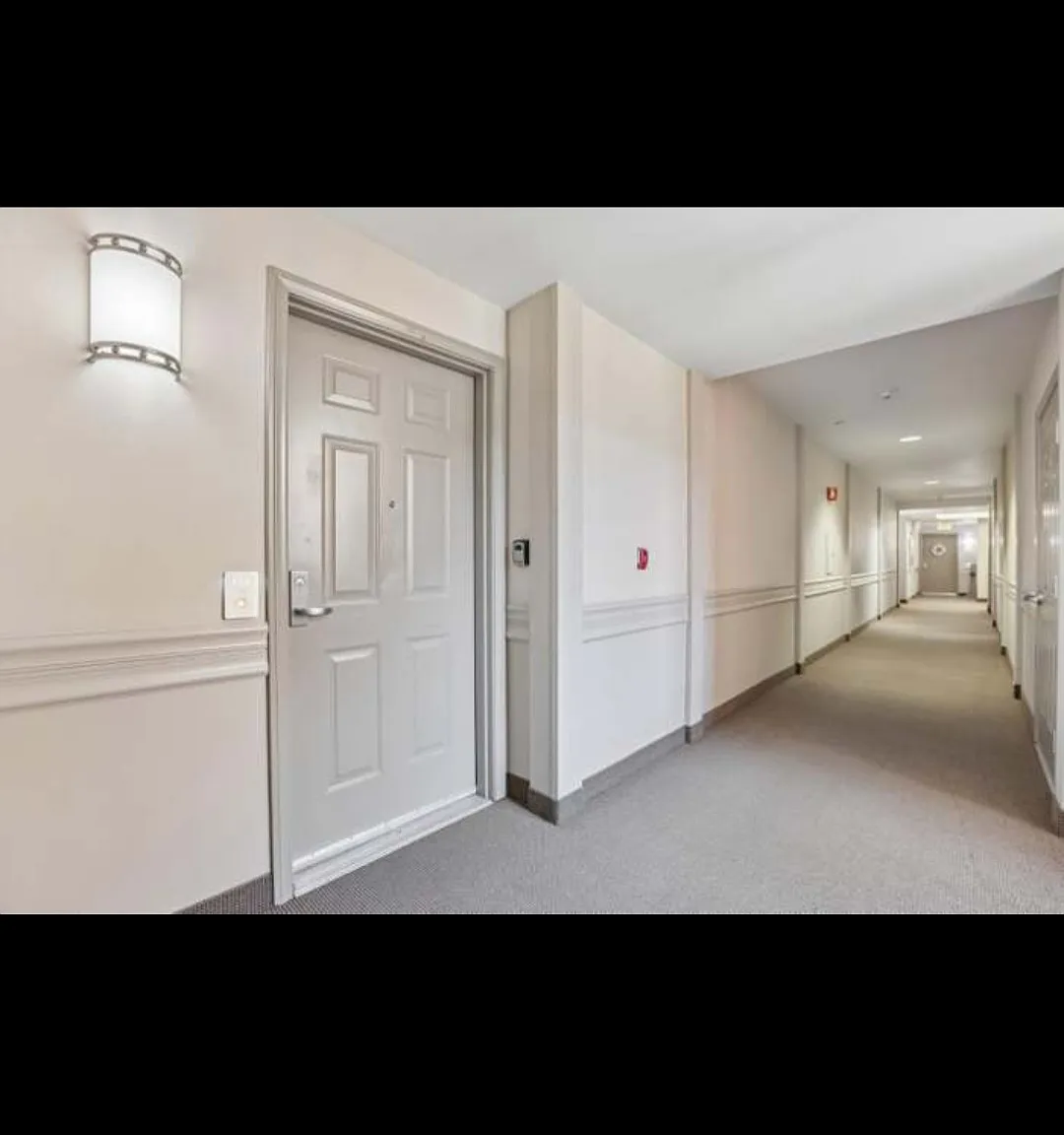 2 bed, 1622 sqft, $4,500 — Photo 3