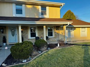 16630 Dane Ct W #16630, Brookfield, WI 53005