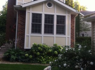 1928 Thornwood Ave, Wilmette, IL 60091