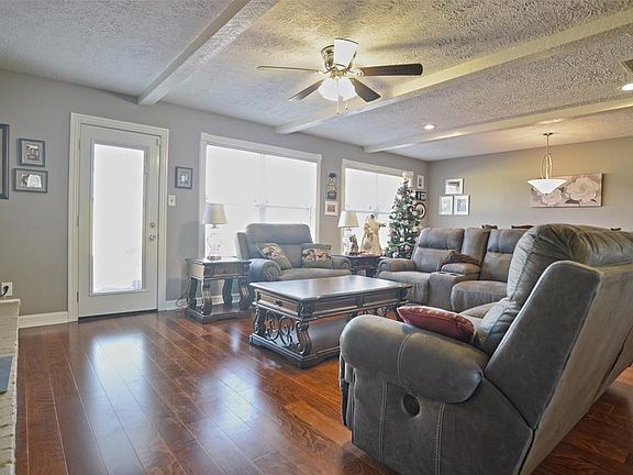 4th image of 5018 Appleblossom Ln
