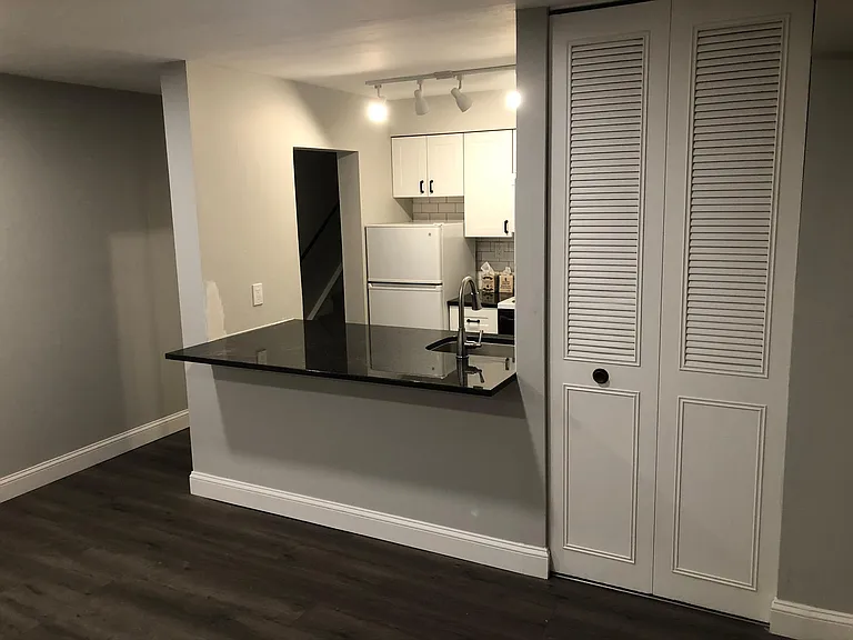 25 Ellsworth St #1 — Photo 6
