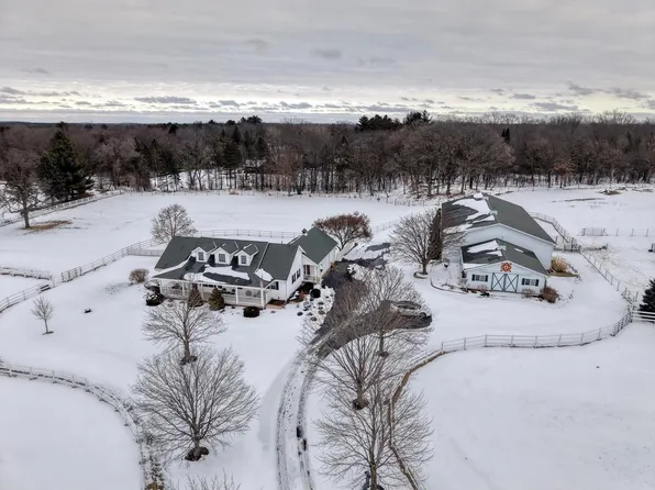 W390S10540 Meadow LANE, Eagle, WI 53119