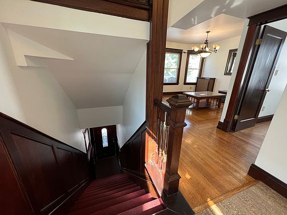 5th image of 440 Morris St #2