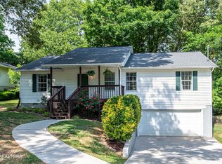 1718 Frank Watt Rd, Knoxville, TN 37909