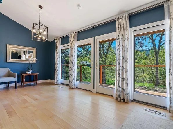 330 Alamo Sq, Alamo, CA 94507