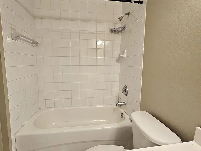 3490 Briar Bay Blvd #206 — Photo 8
