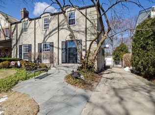 2120 Beechwood Ave, Wilmette, IL 60091