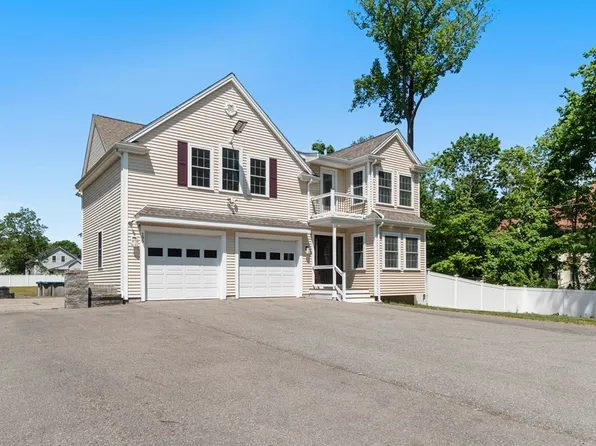 196 Commonwealth Ave, North Attleboro, MA 02763