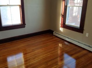 53 Branch St APT 3R, Lowell, MA 01851