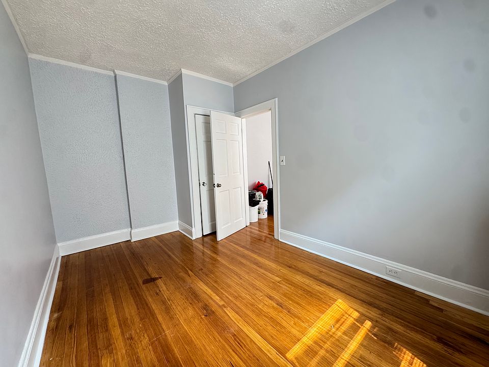 1st image of 432 Riverdale Ave #3A