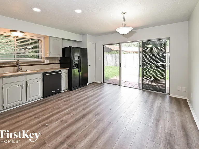 7207 Foxwick Ln — Photo 7