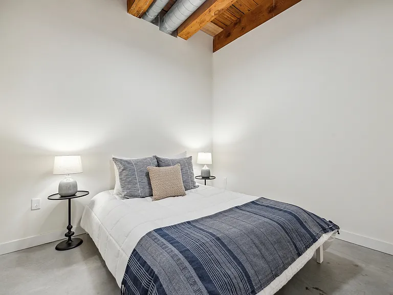 Floor plan J | Unit 003