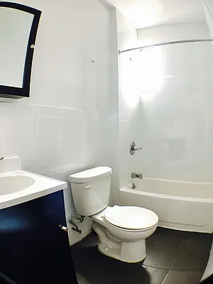 Rented by Lang Realty LLC | media 6