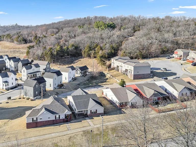 2970 W Old Farmington Rd — Photo 2