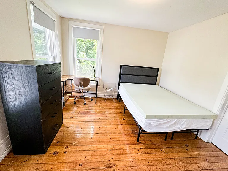 128 Blair St — Photo 22