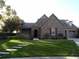 1823 Fairway Oaks Dr, Ripon, CA 95366