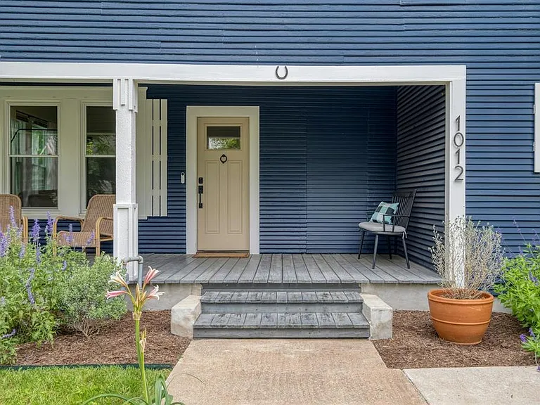 1012 Speegle St — Photo 2