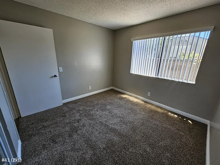 Stonewood Apartments — Photo 24