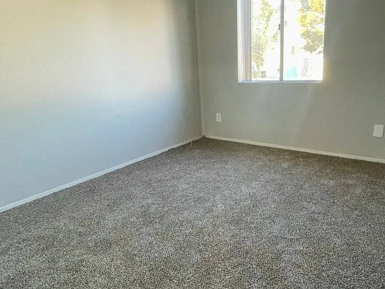 2x1_Master Bedroom