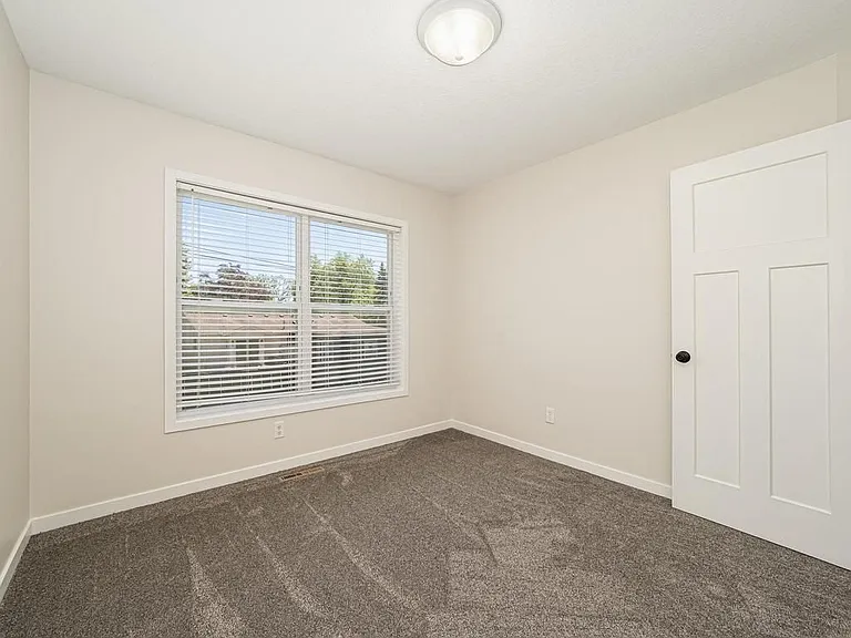 85 Maple Island Rd — Photo 9