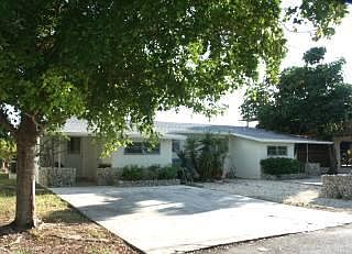 1st image of 111 Alynn Pl