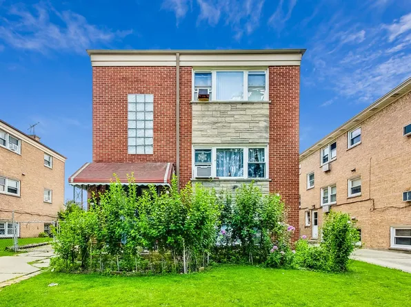 8023 W Churchill Ave, Niles, IL 60714