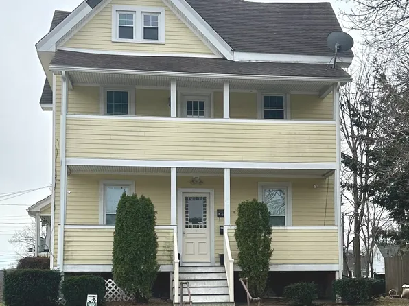 134 Queen St, Bristol, CT 06010