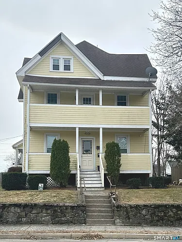 134 Queen St Photo 1