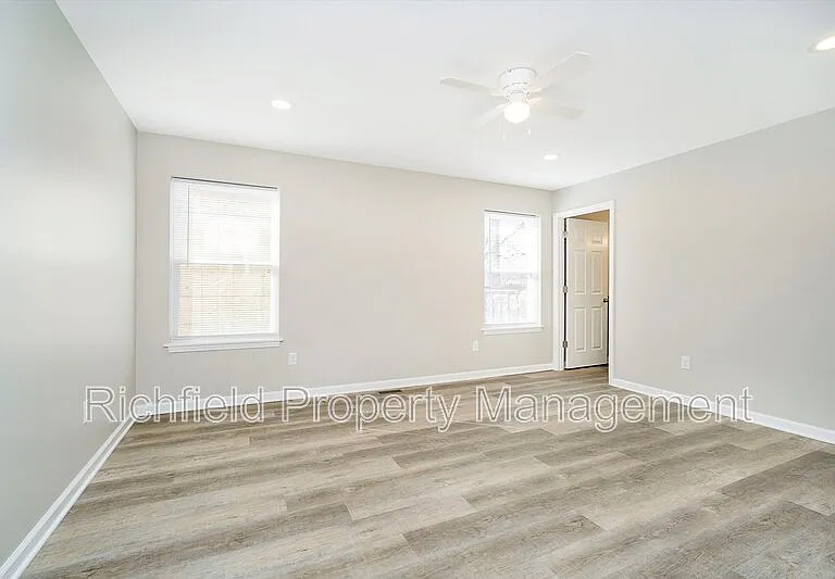 416 S Hamilton Ave #A — Photo 11
