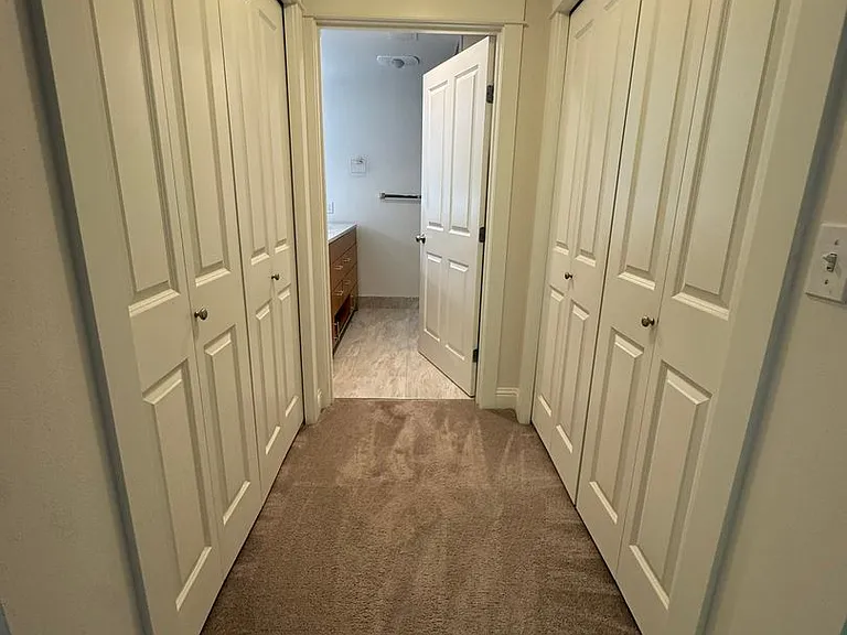 18707 SE Newport Way #111 — Photo 26