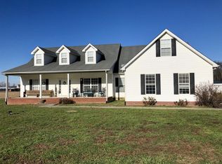 949 Henry Cove Rd, Hillsboro, TN 37342