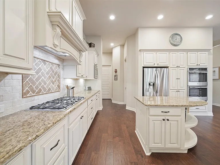 9510 Spring Rose Dr — Photo 13